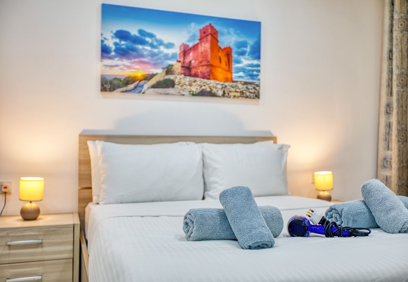 Appartement à Sliema - Charming 2bedroom flat, creek view balcony EMAG1-1