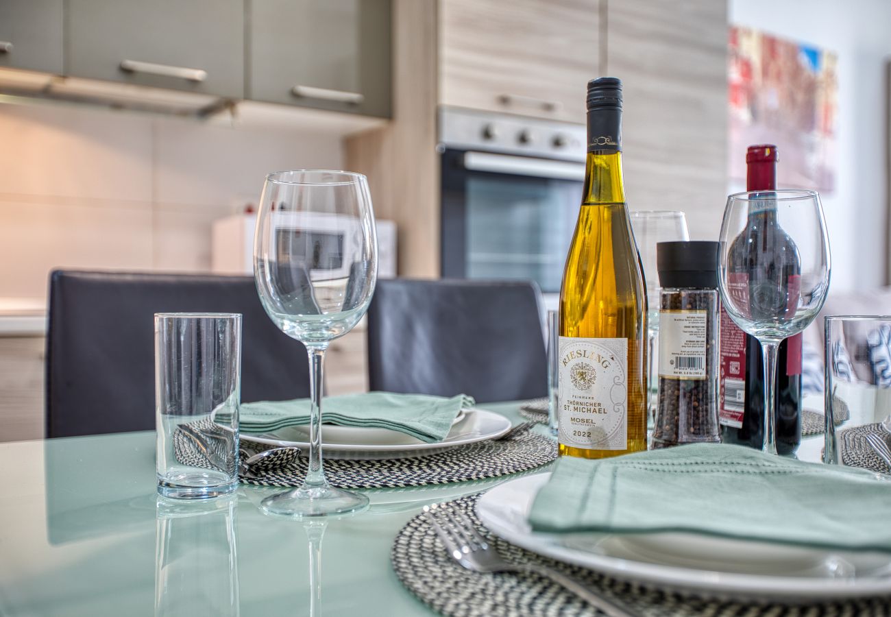 Appartement à Sliema - Charming 2bedroom flat, creek view balcony EMAG1-1