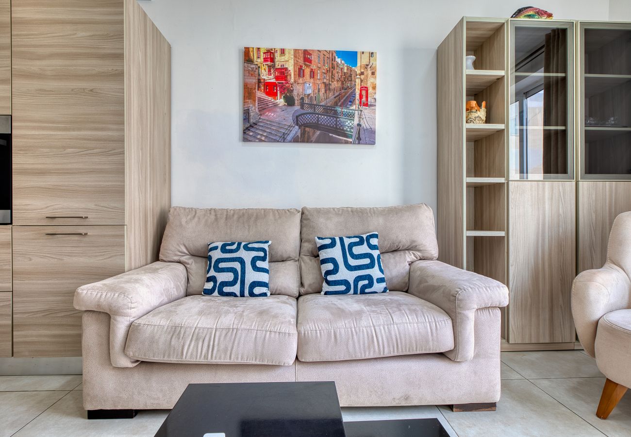 Appartement à Sliema - Charming 2bedroom flat, creek view balcony EMAG1-1