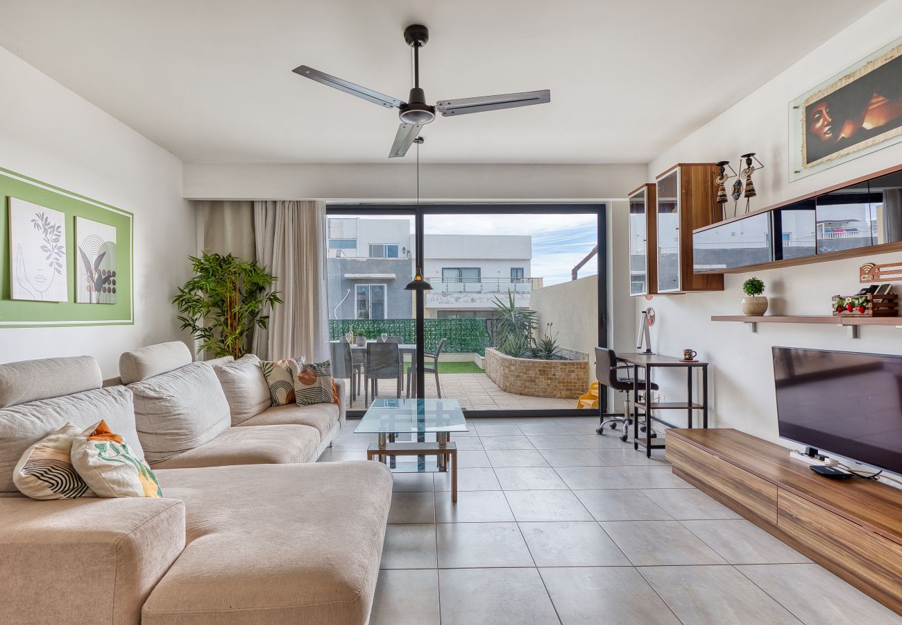 Appartement à Marsaskala - Elegant apartment, large sun terrace, hot tub SMAS1-1 