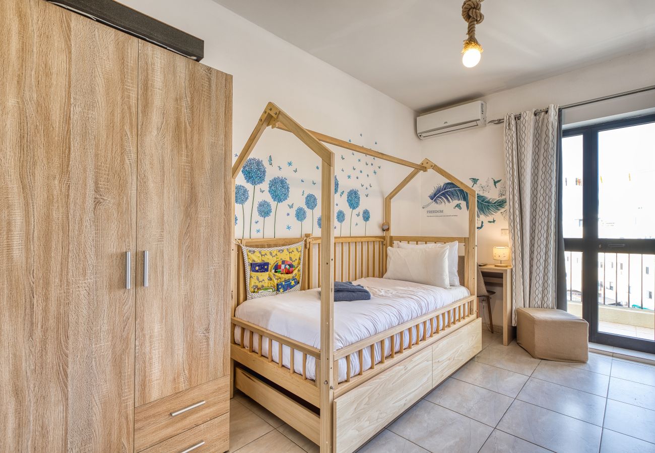 Appartement à Marsaskala - Elegant apartment, large sun terrace, hot tub SMAS1-1 