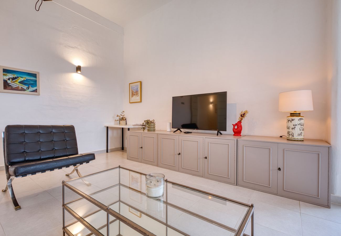 Appartement à L-Isla - Stylish 2 bedroom flat, breath taking views BBRI1-1