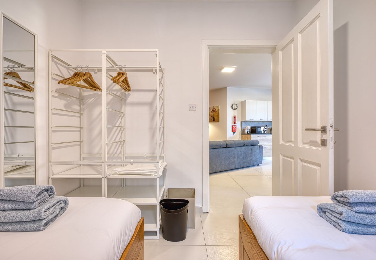 Appartement à Swieqi - Modern and cosy 2 bedroom flat with balcony BSAI1-1