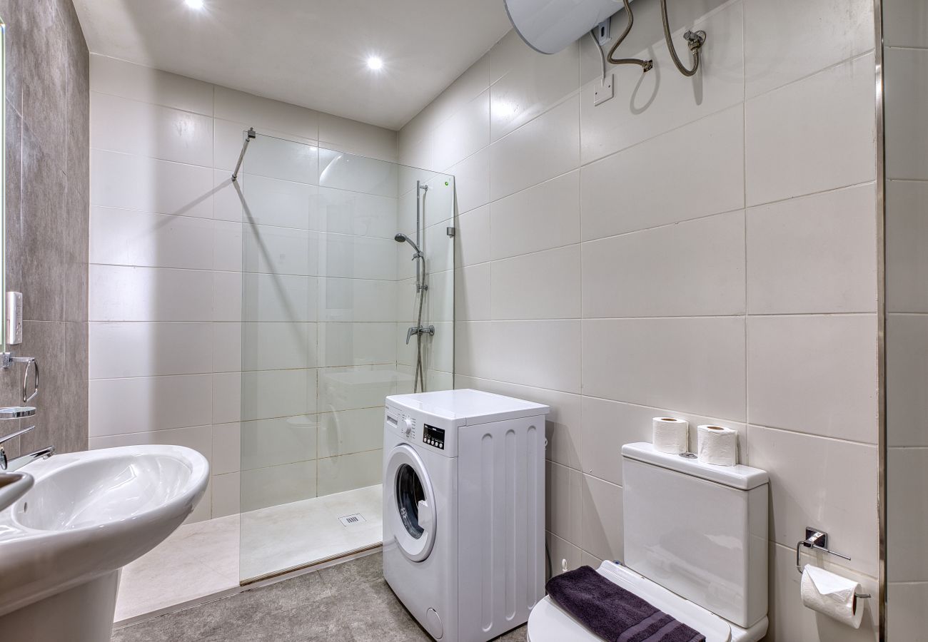 Appartement à San Gwann - Spacious and refined 3 bedroom duplex KARP1-1