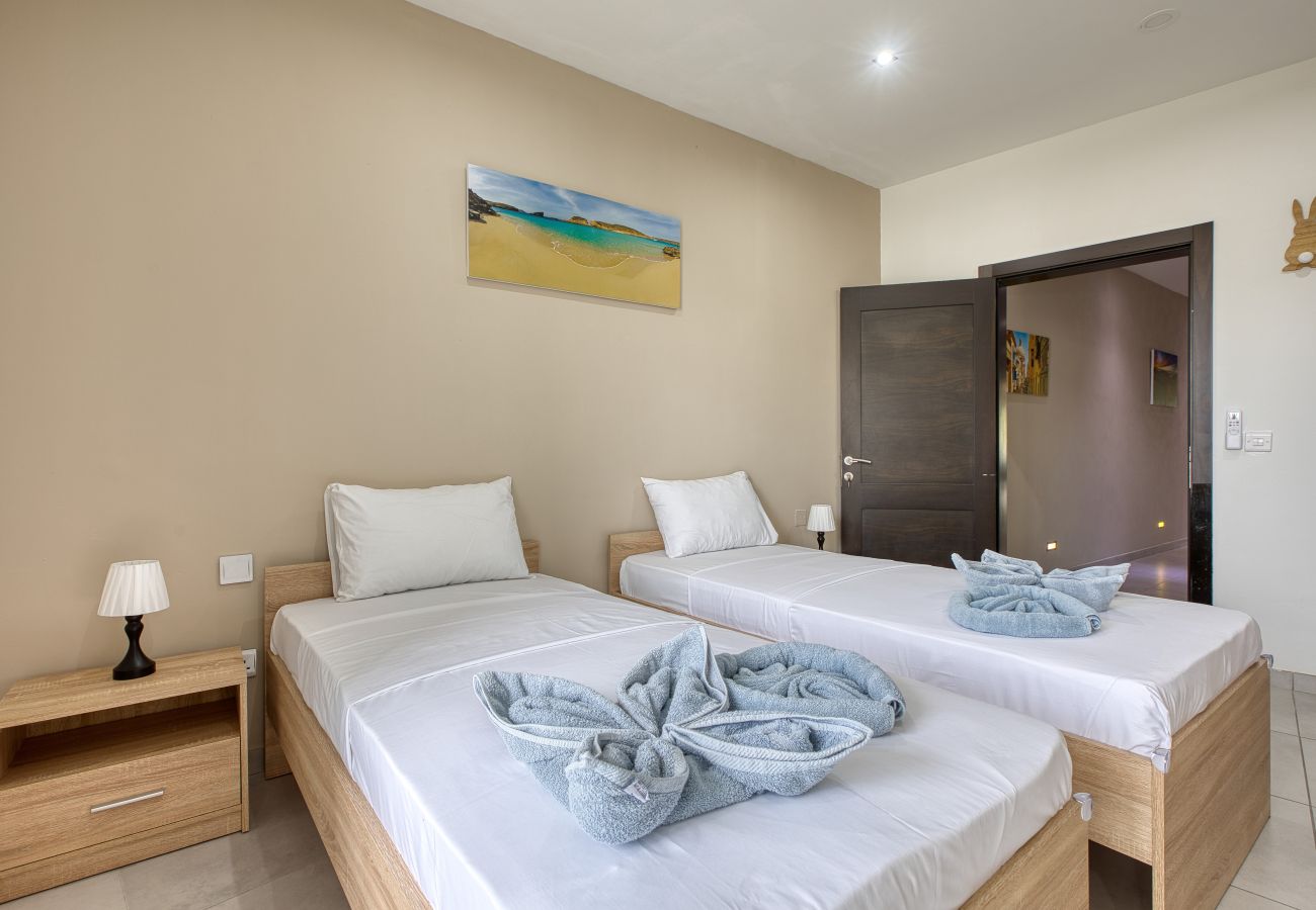 Appartement à St. Paul’s Bay - Modern 2 bedroom apartment, 2 balconies BZAR1-1