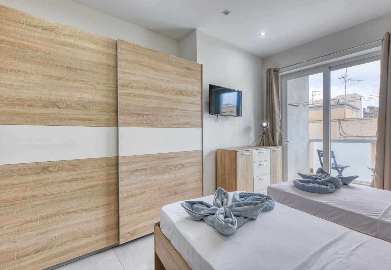 Appartement à St. Paul’s Bay - Modern 2 bedroom apartment, 2 balconies BZAR1-1