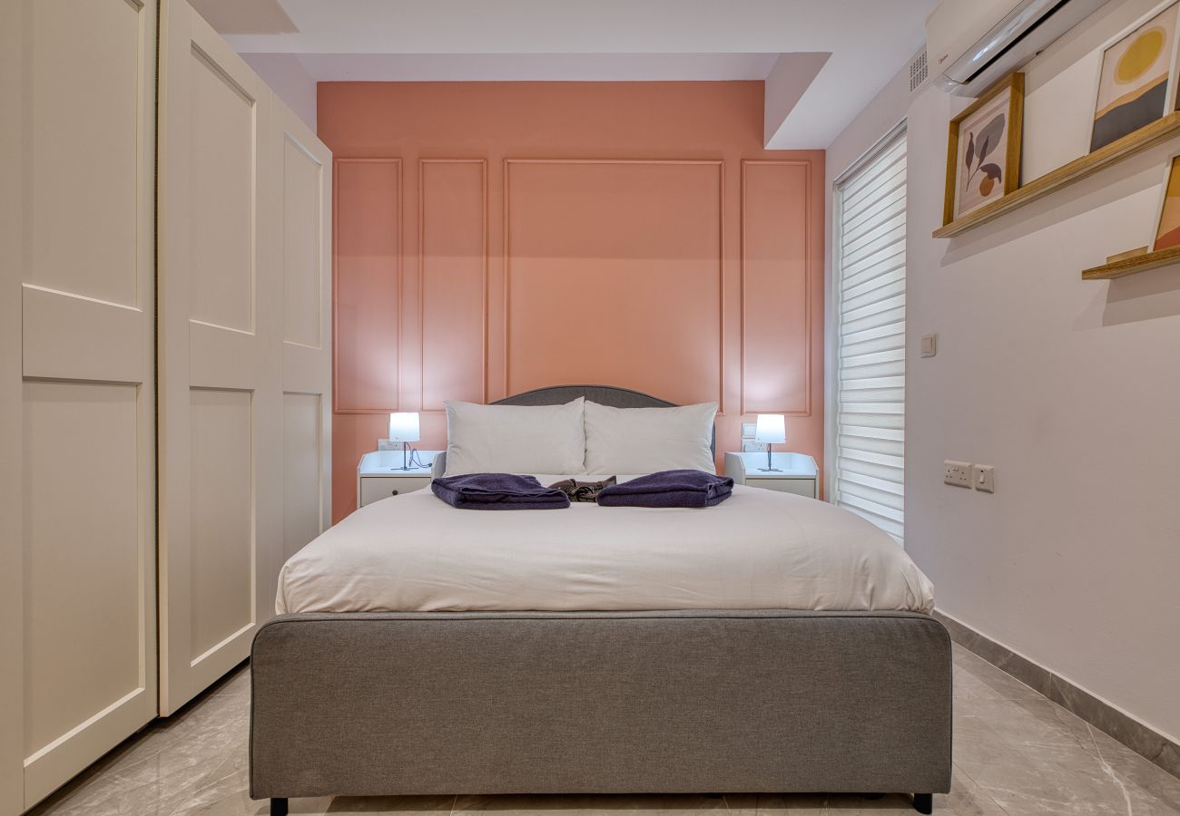 Maison à Hamrun - Luxury maisonette with yard in central Malta RIAN1-1