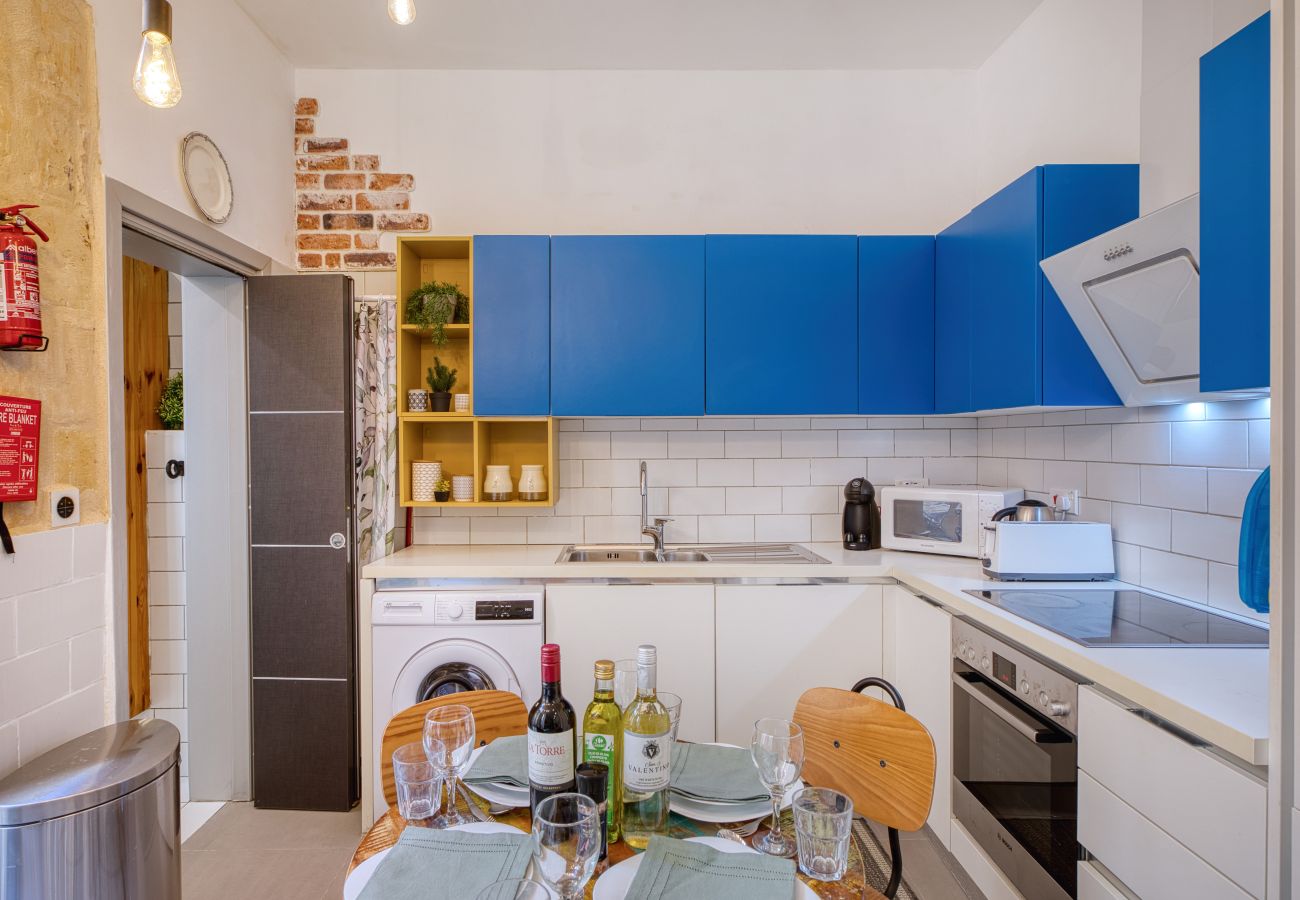 Maison à Sliema - Stylish maisonette with yard near seafront IVEL1-1