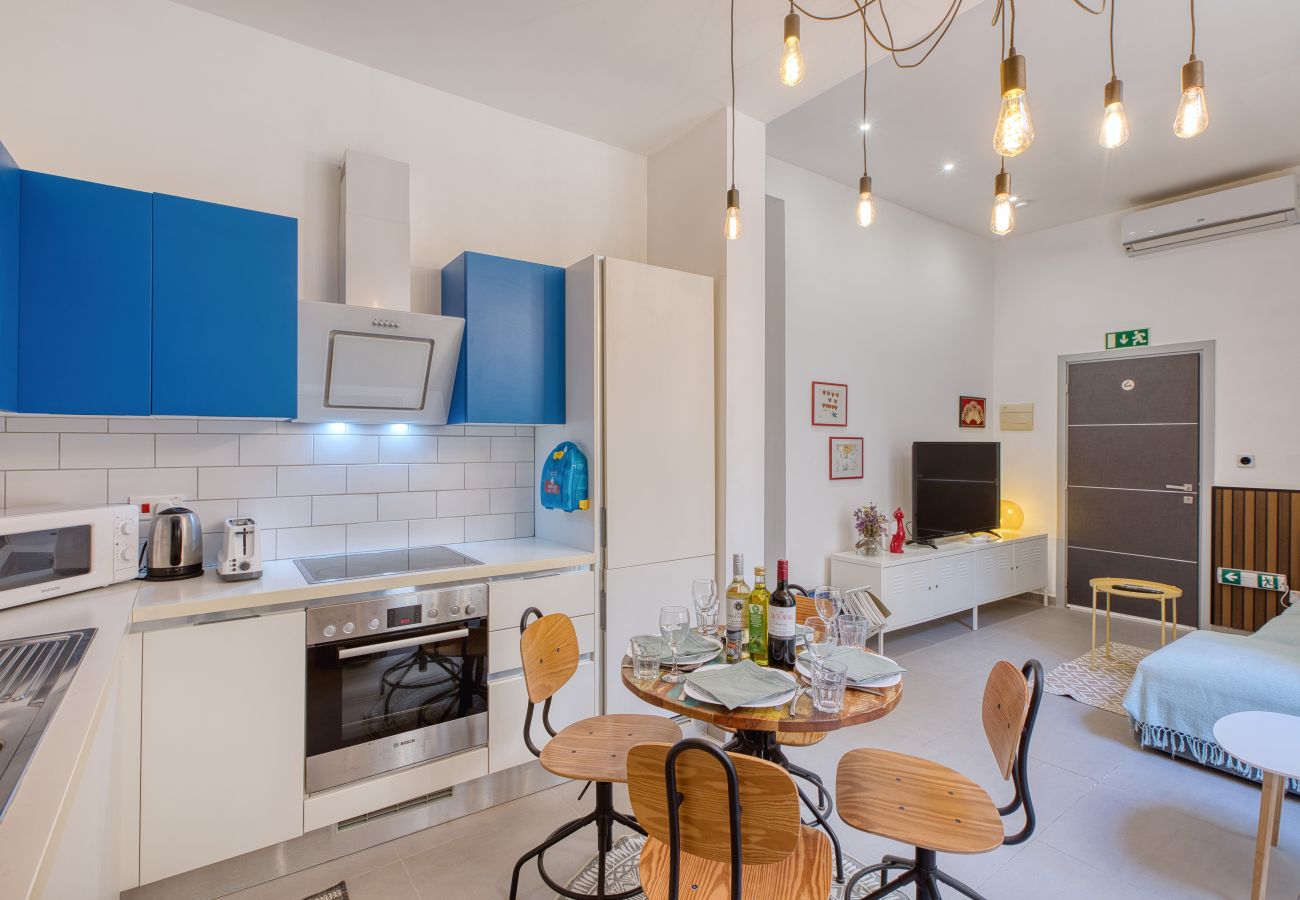 Maison à Sliema - Stylish maisonette with yard near seafront IVEL1-1