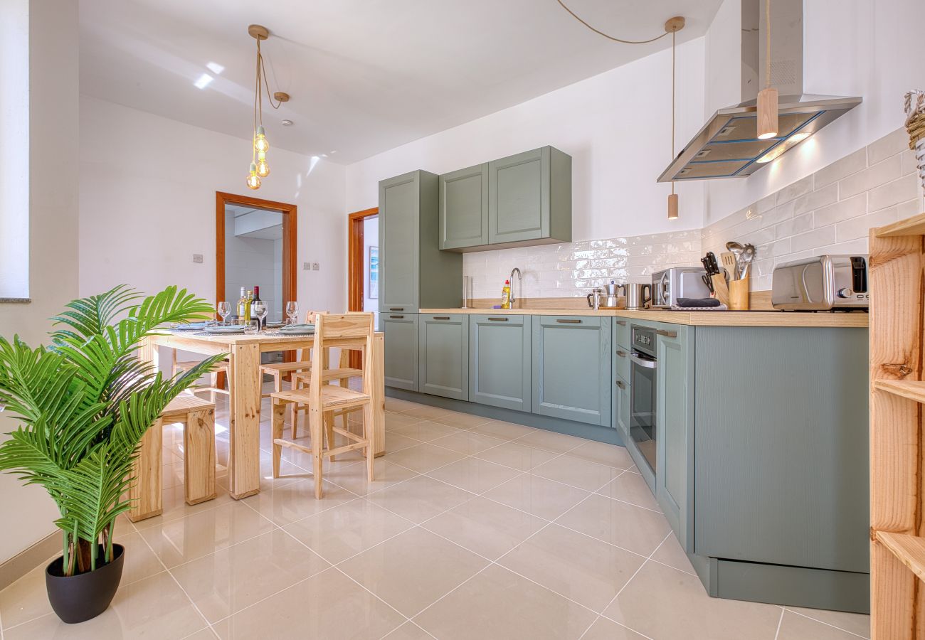 Appartement à Swieqi - Charming bright penthouse with 3 Terraces JCUT2-1