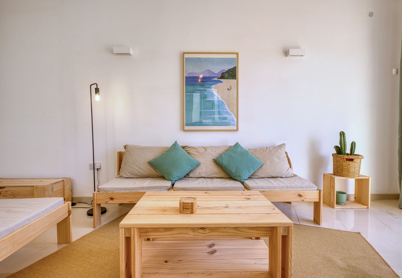 Appartement à Swieqi - Charming bright penthouse with 3 Terraces JCUT2-1