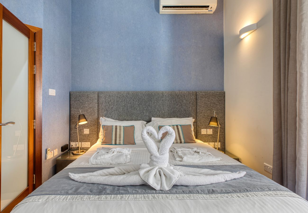 Appartement à Sliema - Large & bright studio with Maltese balcony GOTWN2