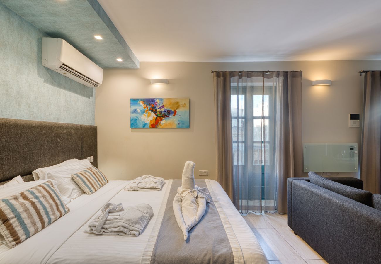 Appartement à Sliema - Large studio with balcony & shared terrace GOTWN4