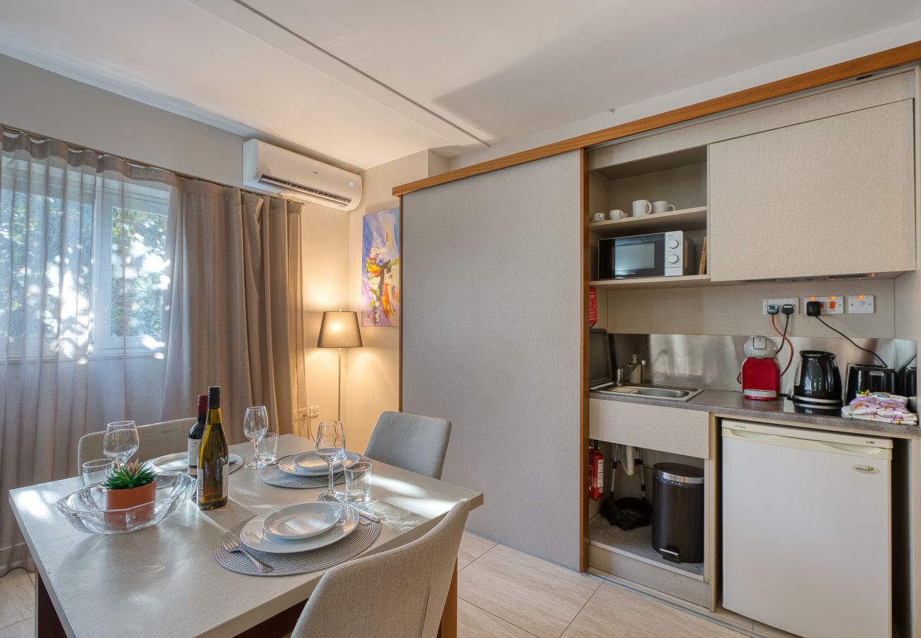 Appartement à Sliema - Spacious studio with shared roof terrace GOTWN5