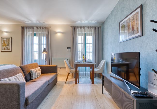Appartement à Sliema - Spacious studio, balcony & shared terrace GOTWN6