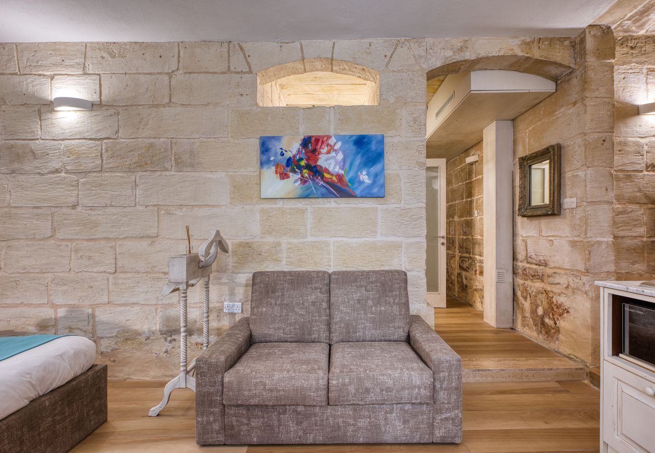 Appartement à Sliema - Studio with private yard, shared terrace GOTWN8