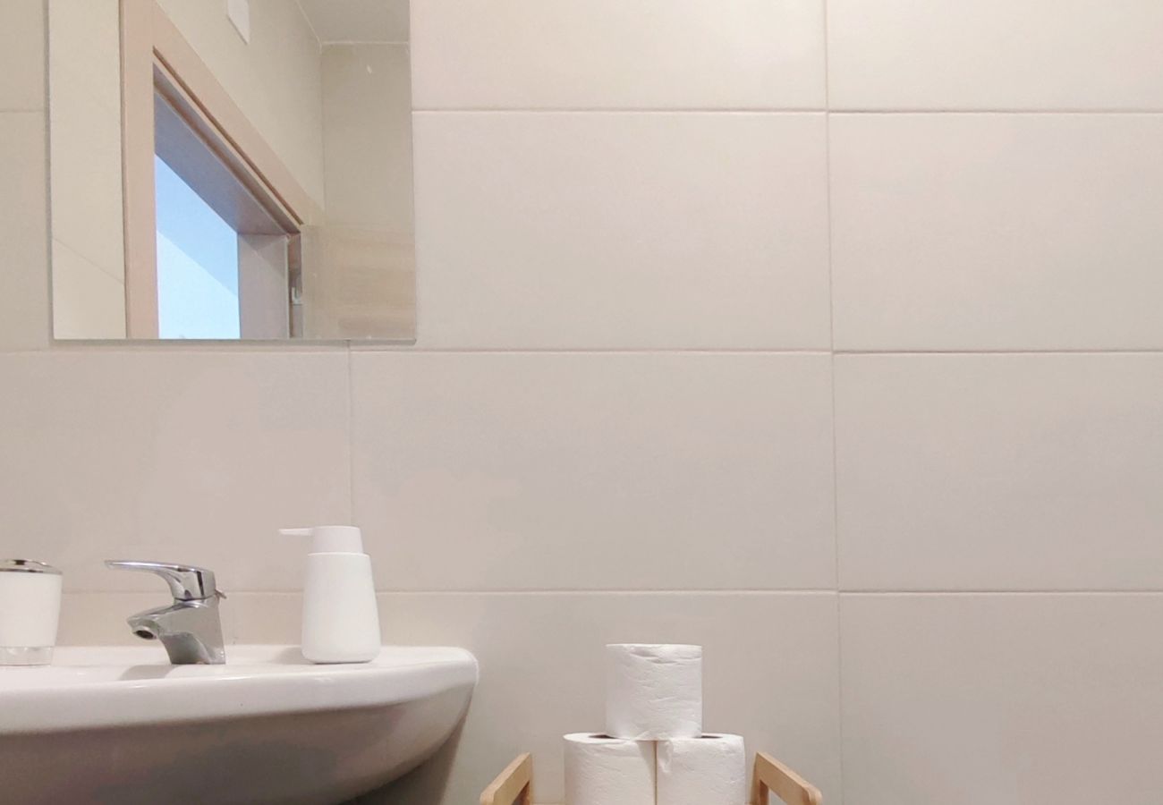 Appartement à L-Għarb - Bright & spacious 2 bedroom flat, terrace GZ-YPIZ1-1