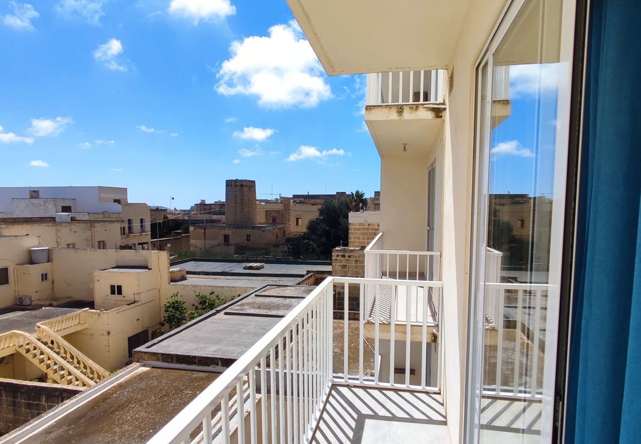 Appartement à L-Għarb - Bright & spacious 2 bedroom flat, terrace GZ-YPIZ1-1