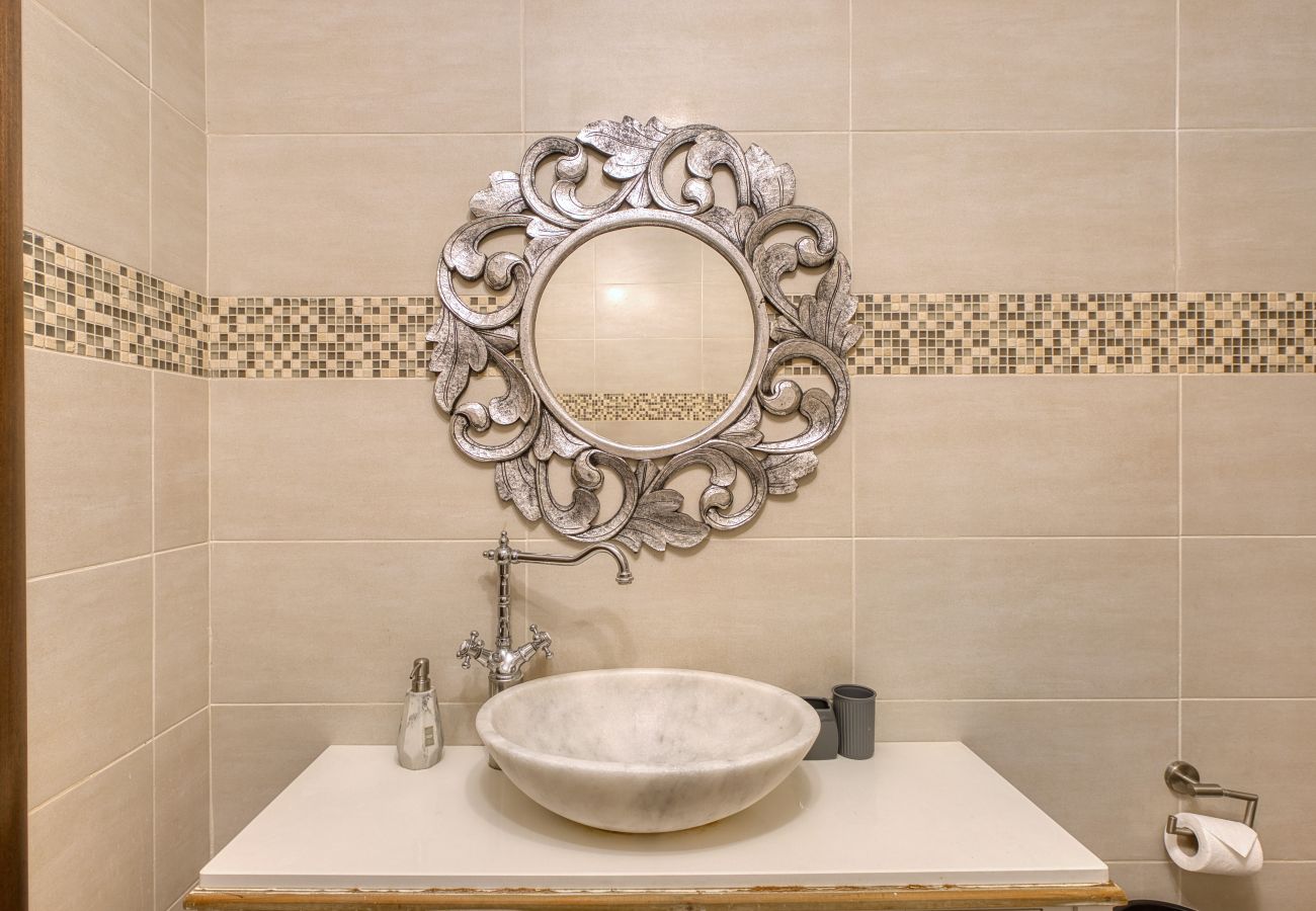 Appartement à Ghaxaq  - Bright & airy 3 bedroom flat with balcony LAGI1-1