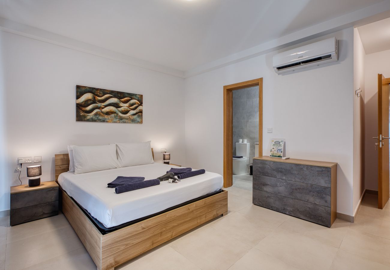 Appartement à St. Paul’s Bay - Large & stylish apartment with 2 balconies JVEL1-2
