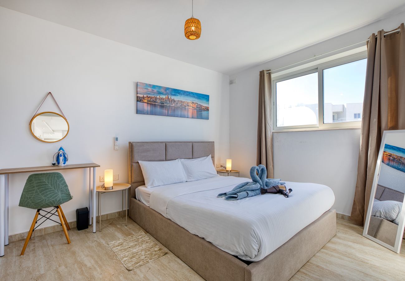 Appartement à St. Paul’s Bay - Luxury penthouse with private pool, sea views LFER1-1