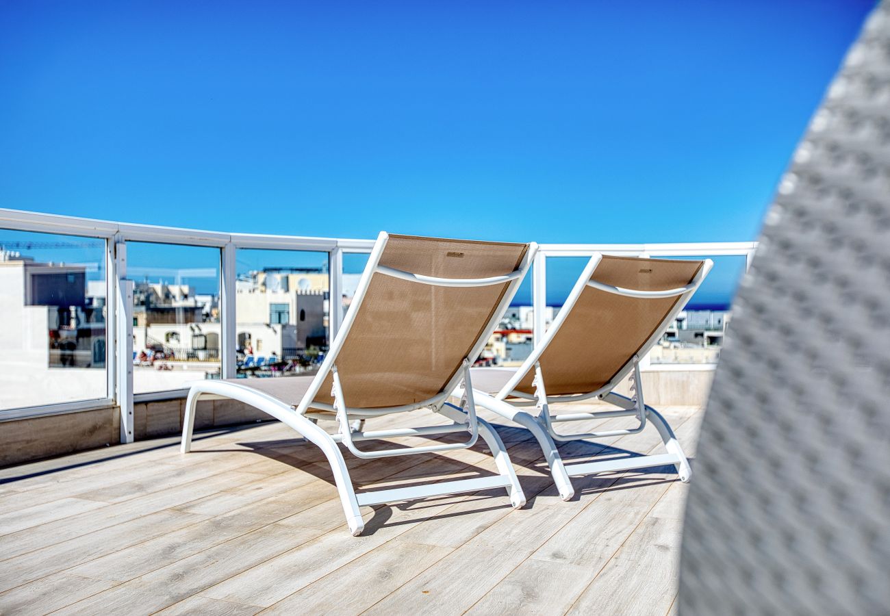 Appartement à St. Paul’s Bay - Luxury penthouse with private pool, sea views LFER1-1