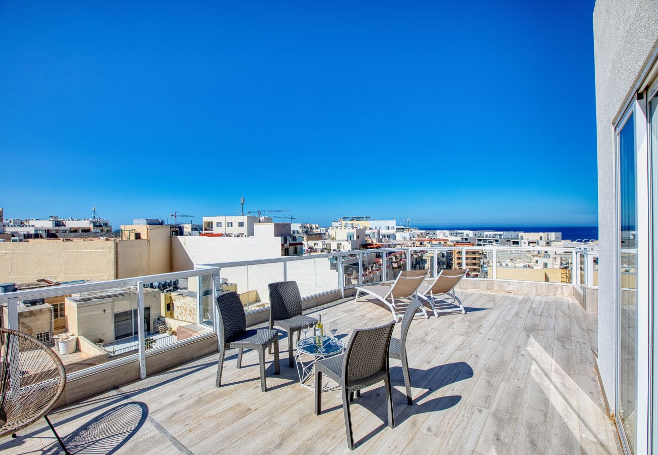 Appartement à St. Paul’s Bay - Luxury penthouse with private pool, sea views LFER1-1