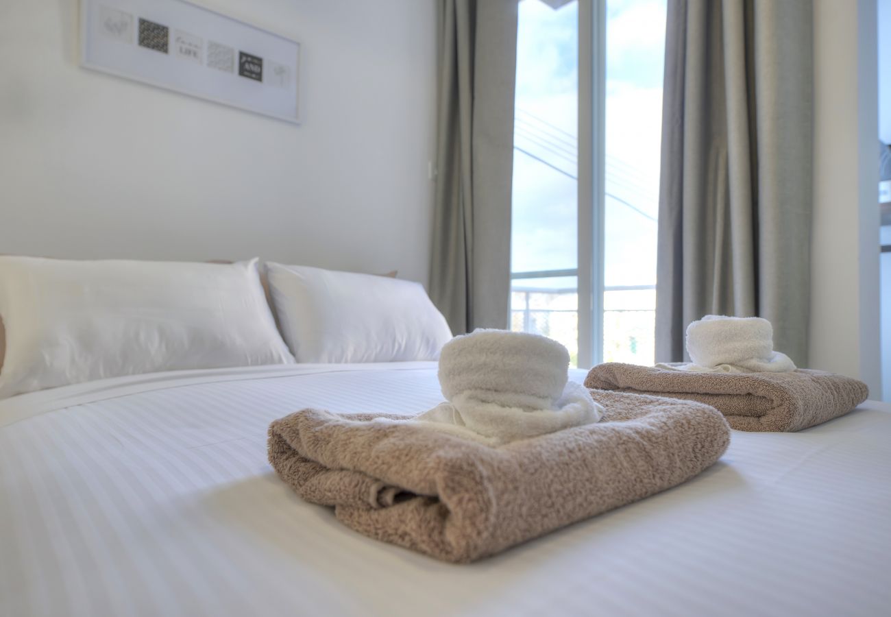 Apartment in Gzira - Tastefully furnished 2 bedroom apartment DDIF1-2