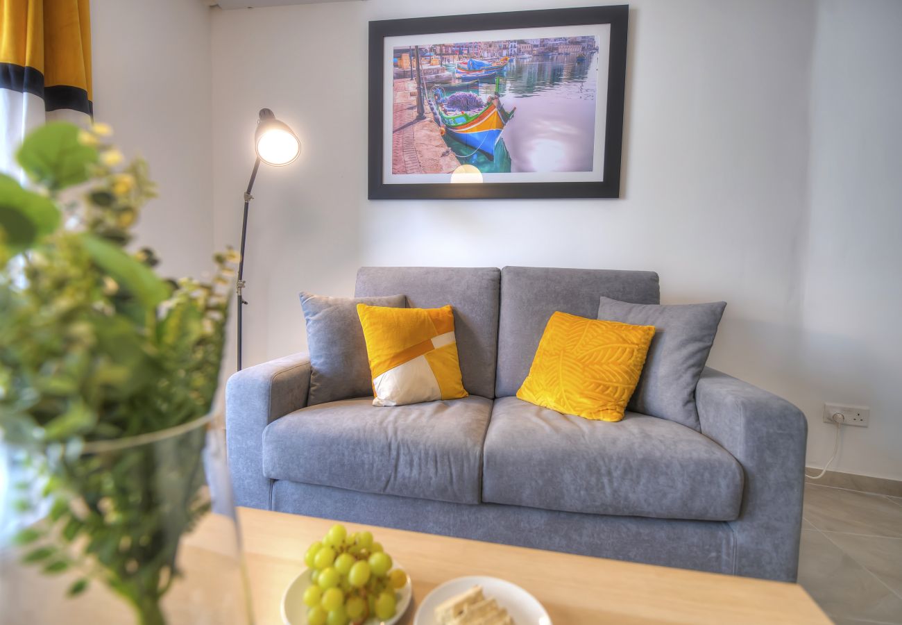 Apartment in Gzira - Bright and modern apartment near seafront BFRA1-2