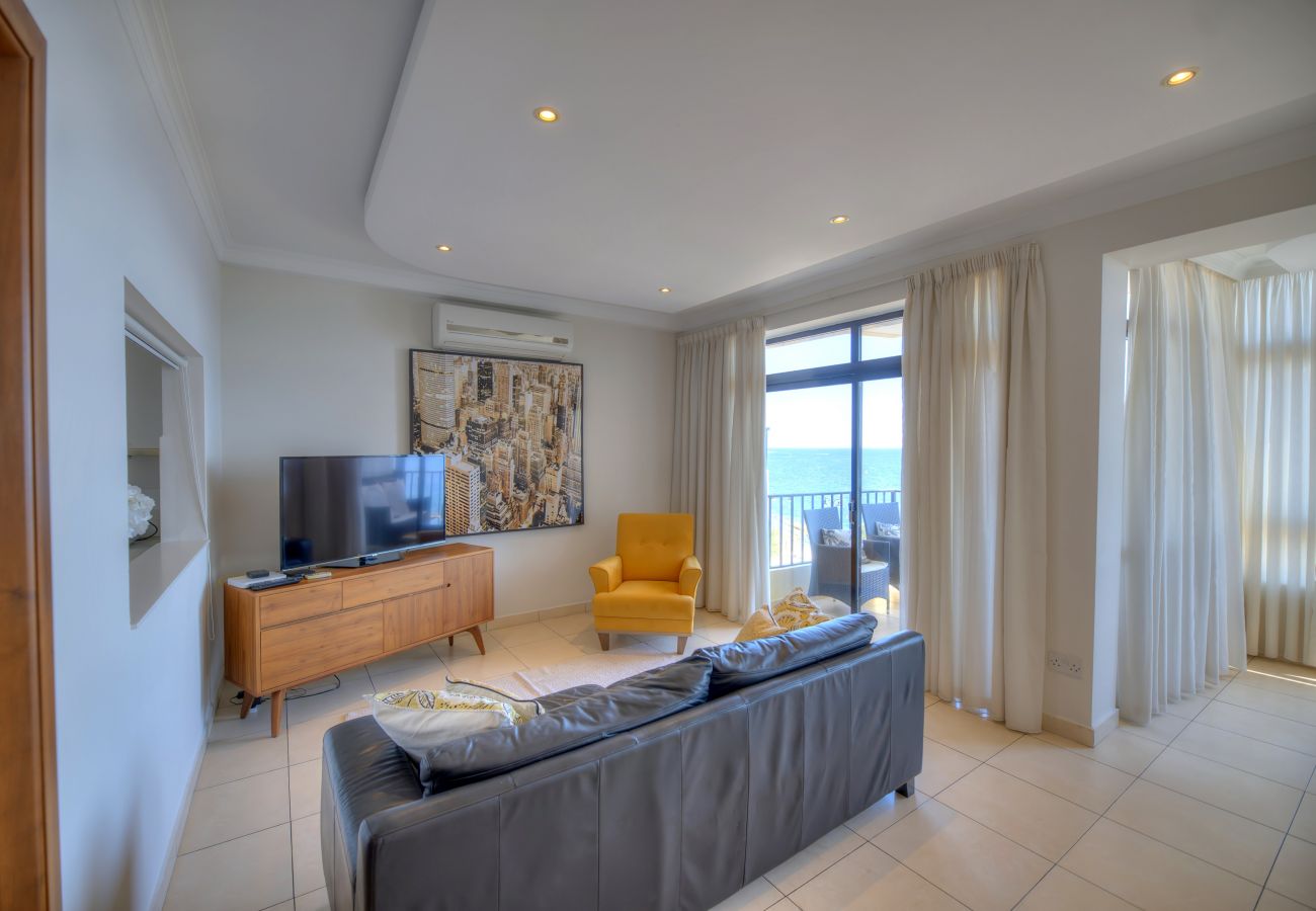 Apartment in Sliema - Seafront apartment in the heart of Sliema MMAI2