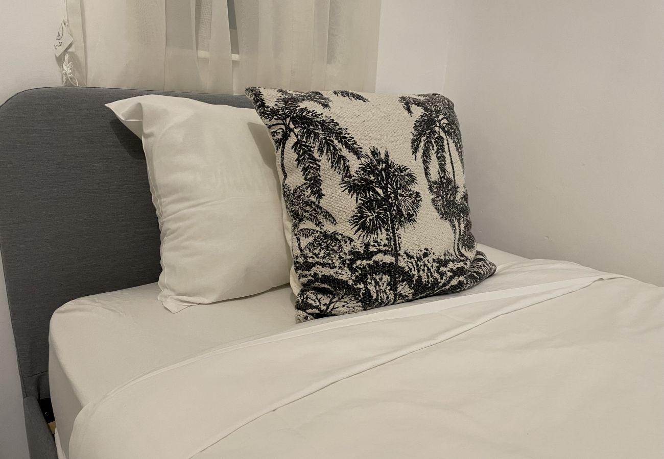Apartment in Sliema - Seafront apartment in the heart of Sliema MMAI2