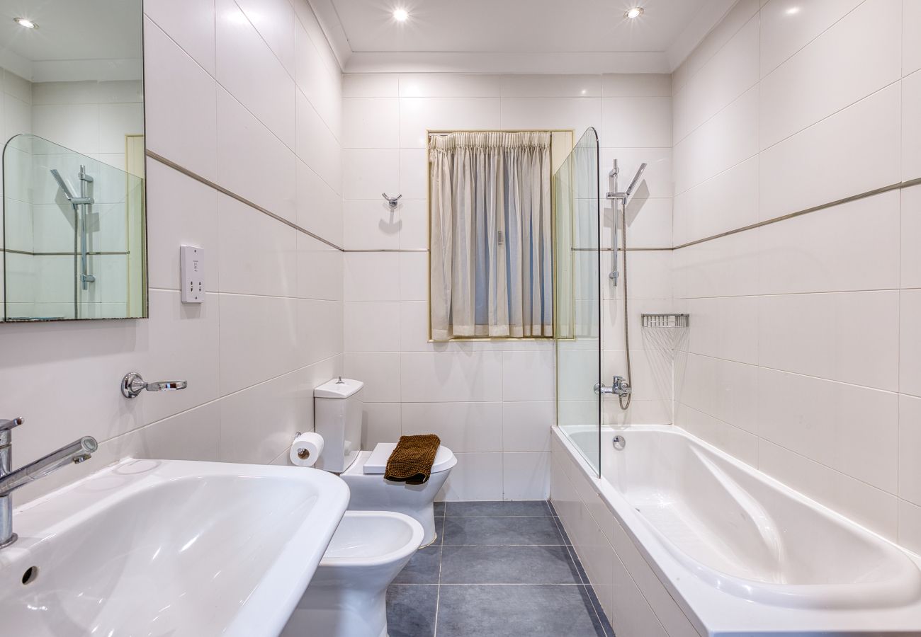 Apartment in Sliema - Seafront apartment in the heart of Sliema MMAI2