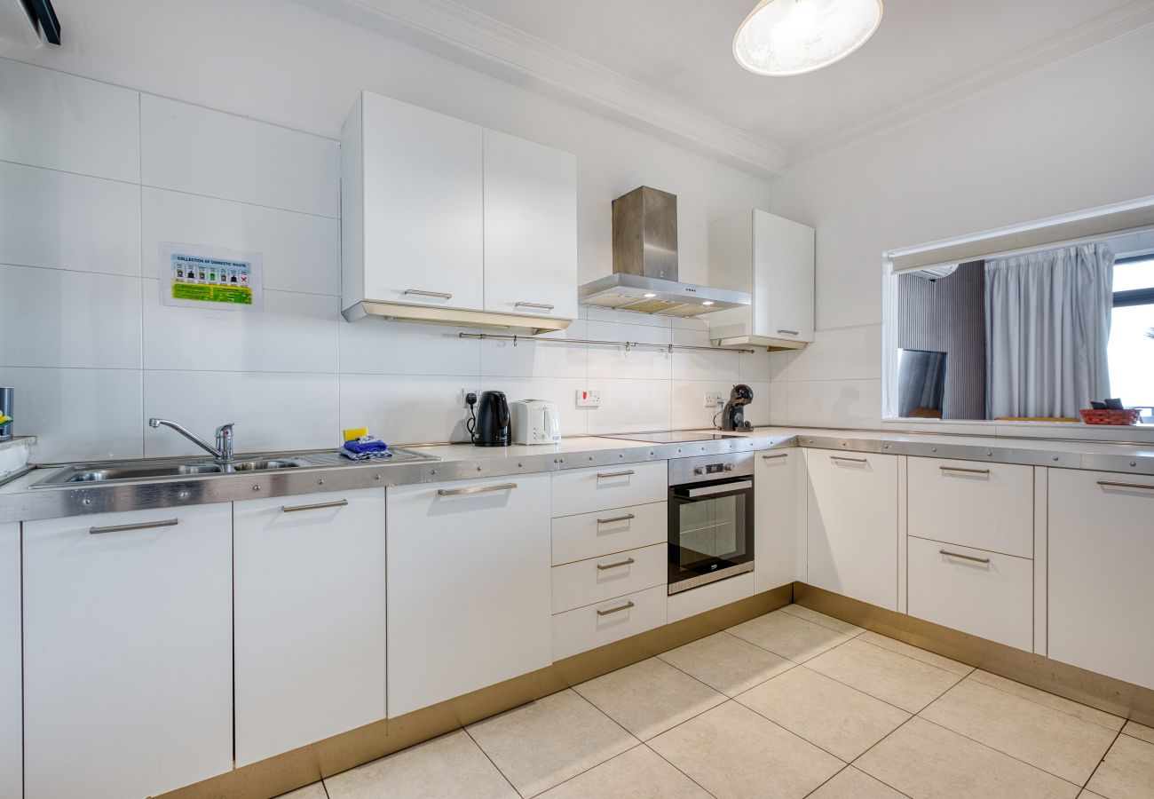 Apartment in Sliema - Seafront apartment in the heart of Sliema MMAI2