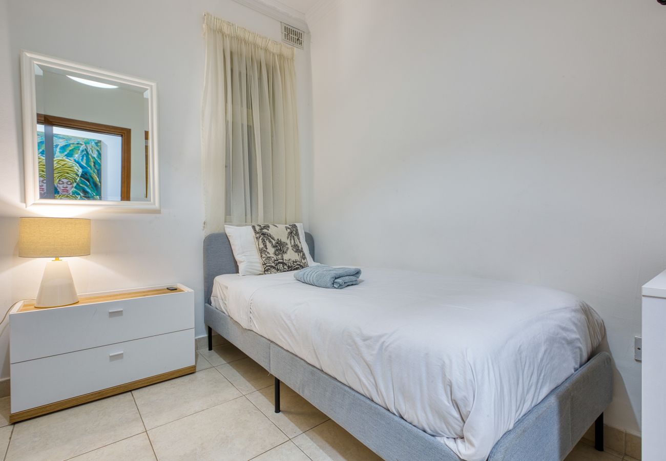 Apartment in Sliema - Seafront apartment in the heart of Sliema MMAI2