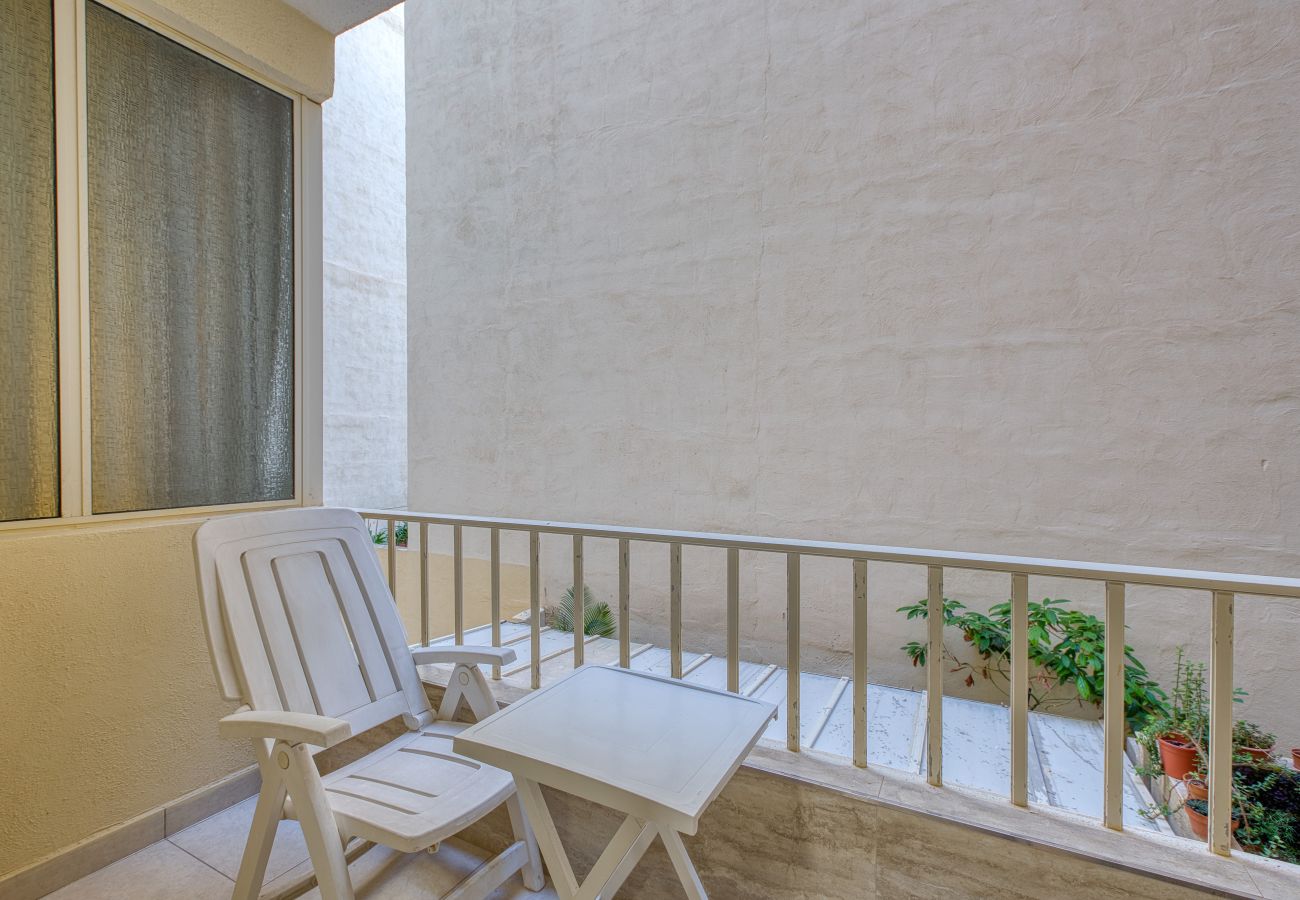 Apartment in Sliema - Seafront apartment in the heart of Sliema MMAI2