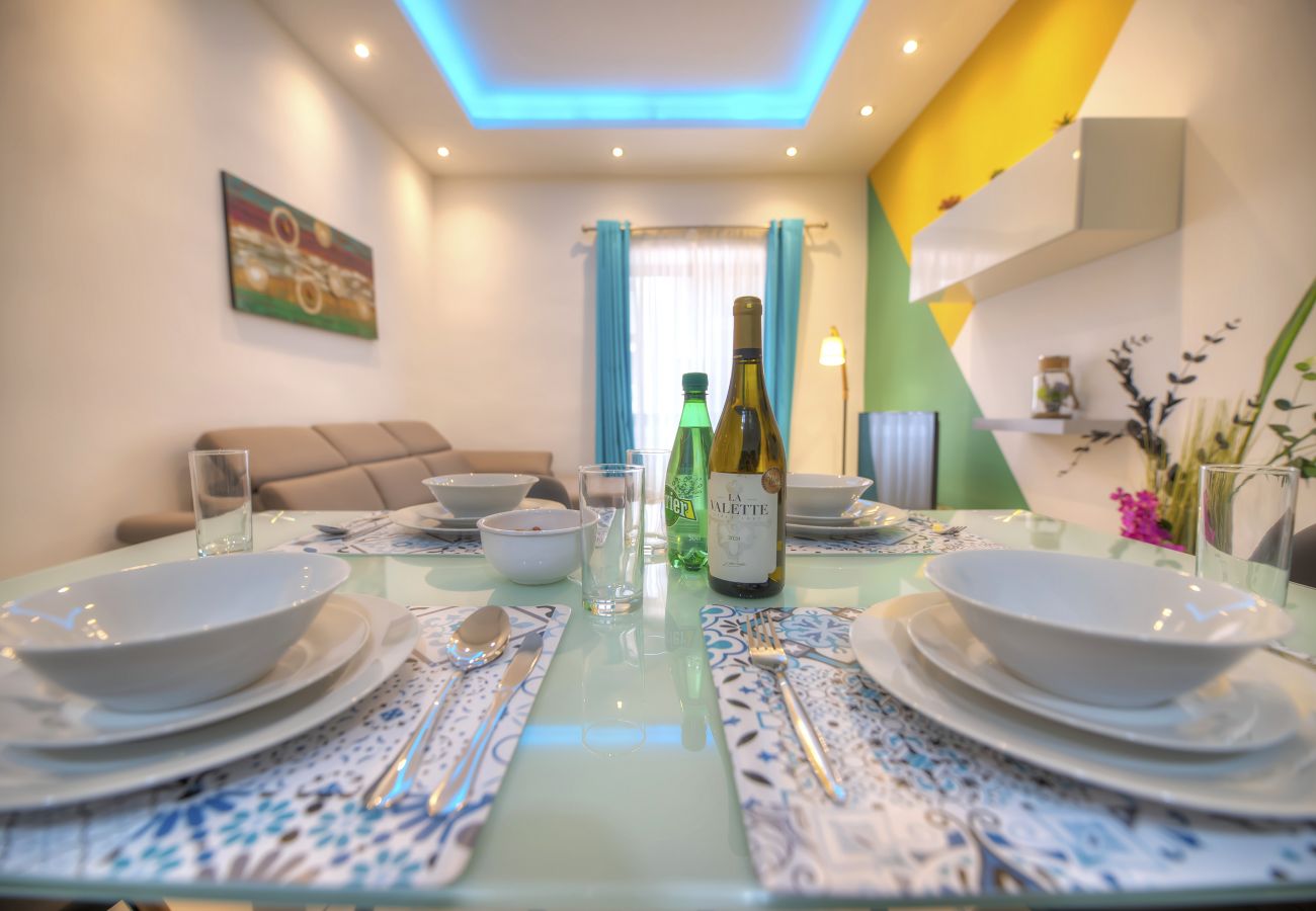 Apartment in Gzira - Tastefully furnished 3beds/3baths, 2balconies WVID1