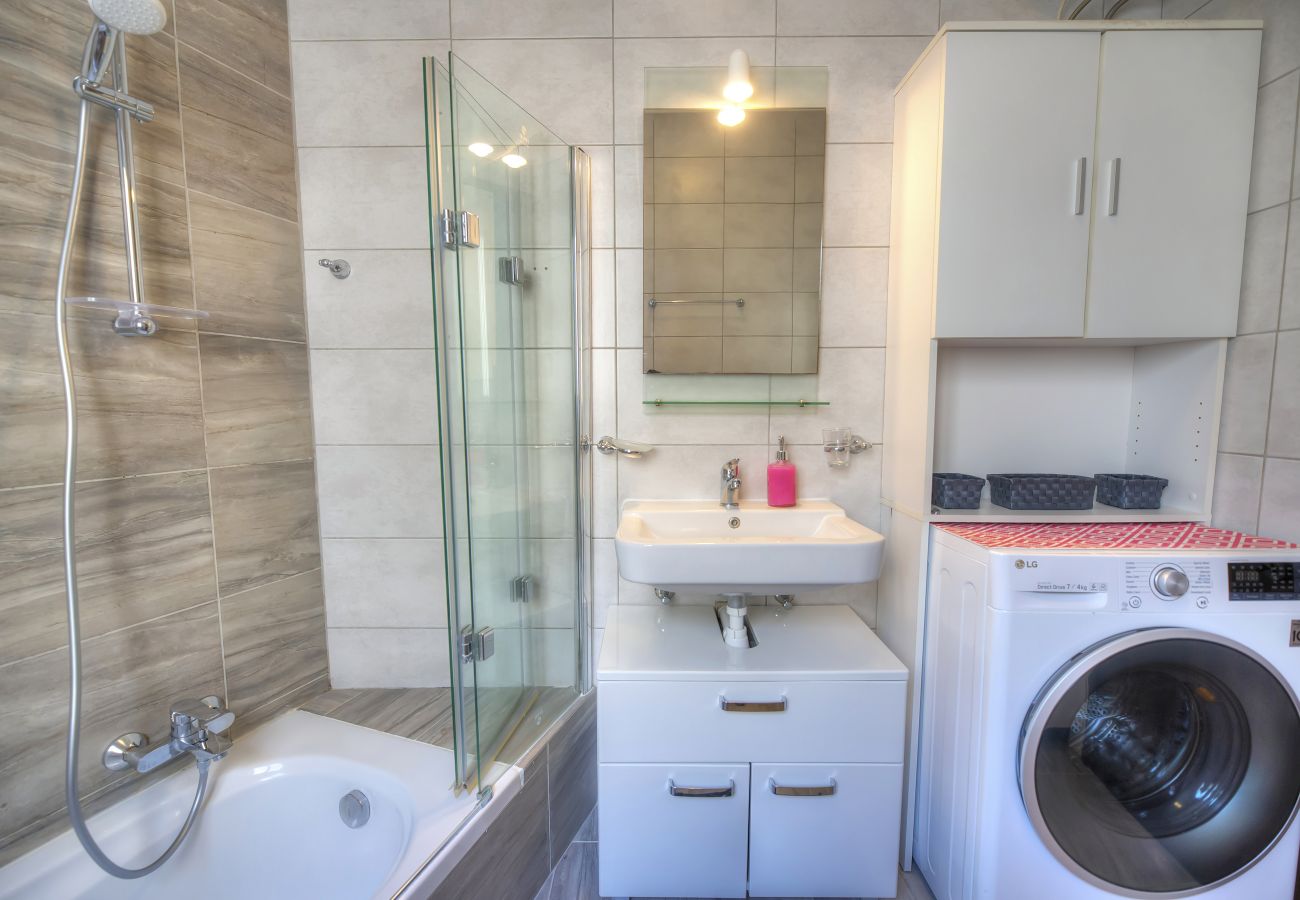 Apartment in Msida - Charming 2 bedroom apartment with balcony ETUS1-1