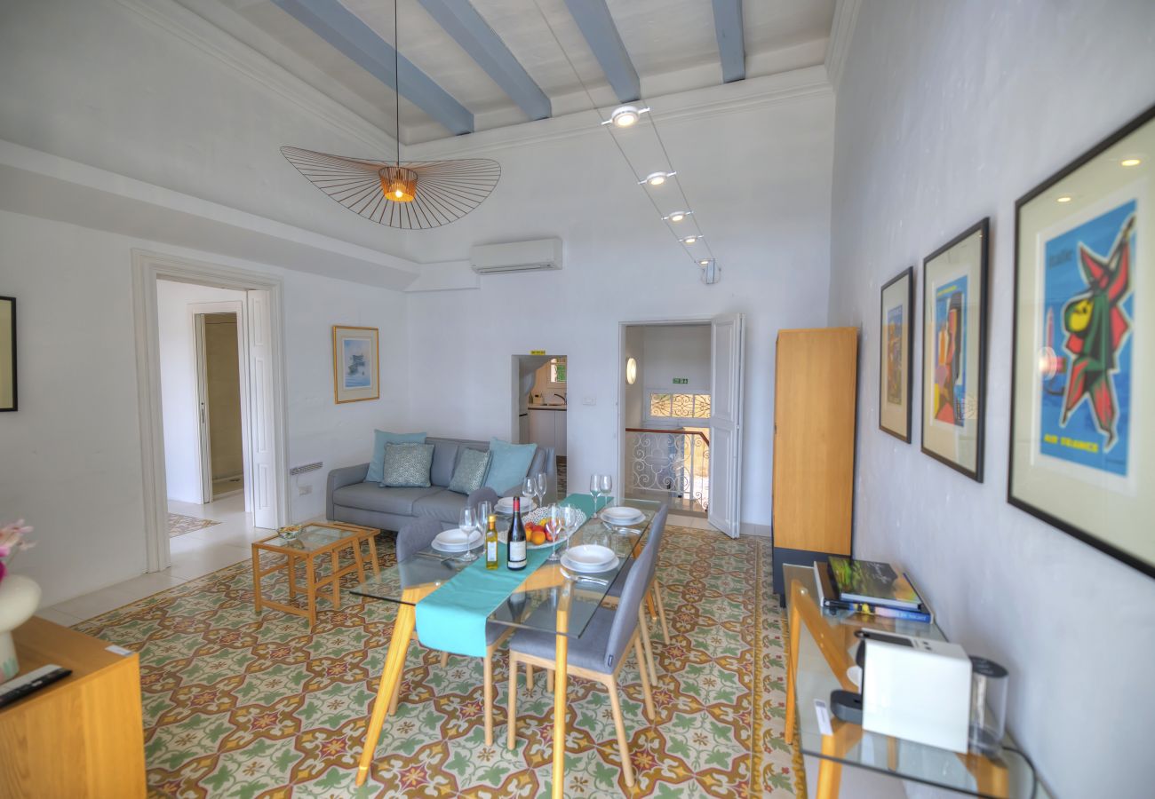 House in Valletta - Spacious maisonette with spectacular views IBRI1-1