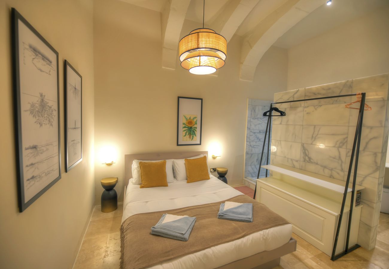 Apartment in Valletta - Stylish & traditional 1 bedroom apartment DDEM1-1