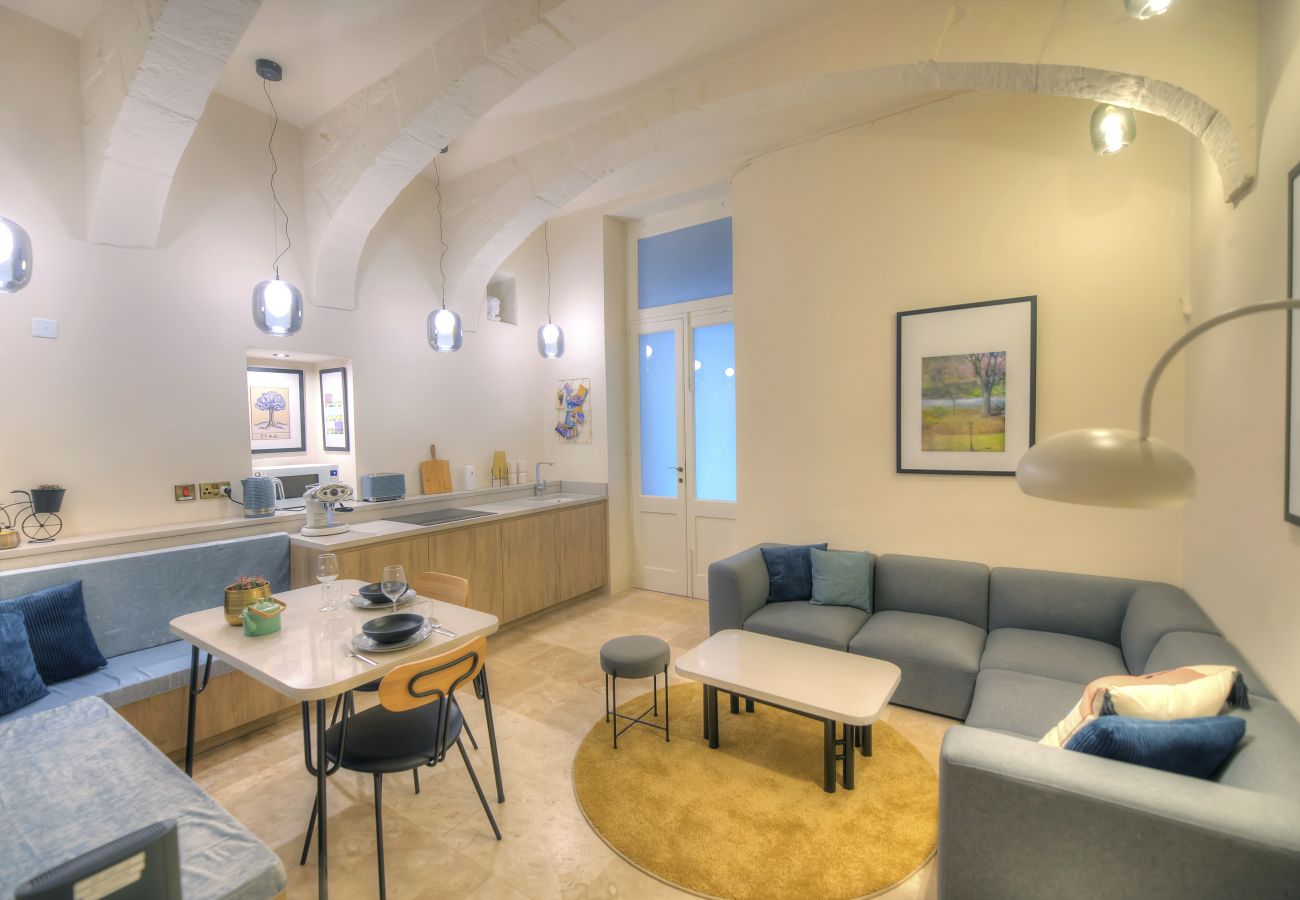 Apartment in Valletta - Stylish & traditional 1 bedroom apartment DDEM1-1