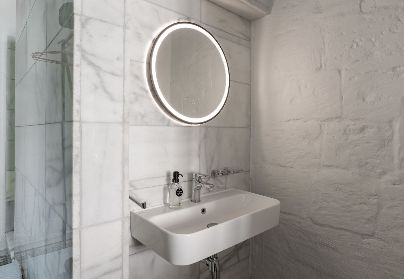 Apartment in Valletta - Modern & luxurious palazzino in Valletta DDEM1-2