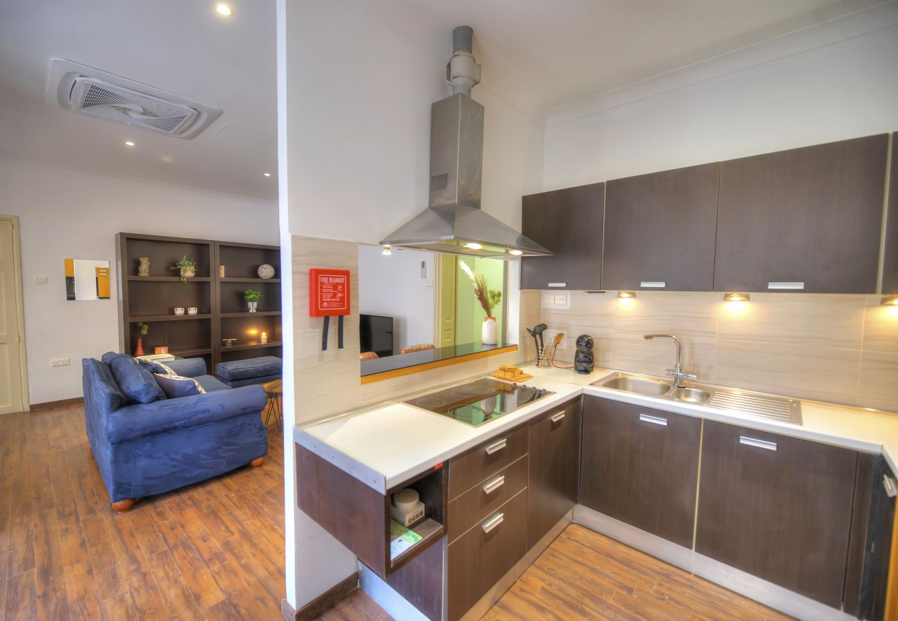 Apartment in Sliema - Cozy 2bedroom apartment near Sliema ferries CESI1-1