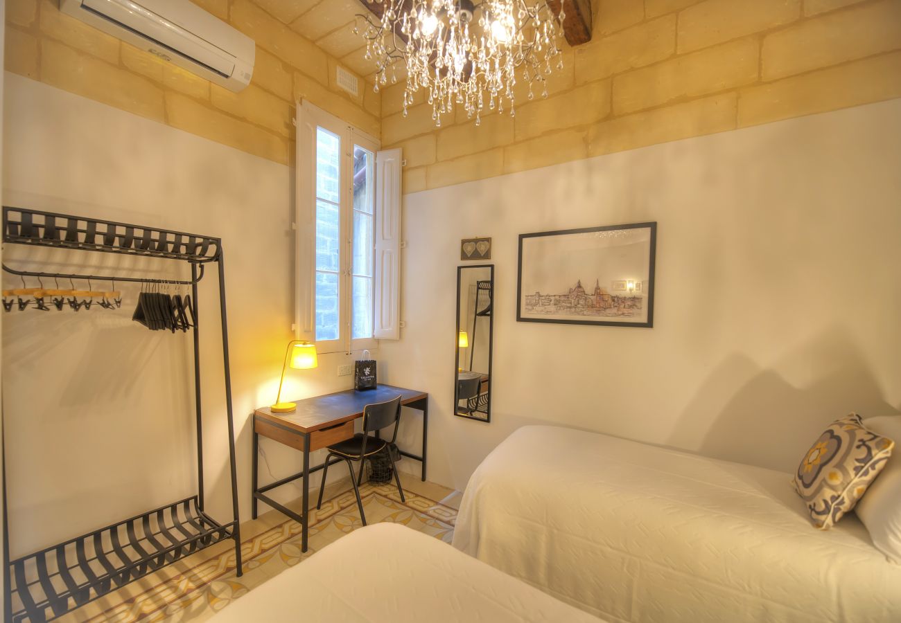 Apartment in Valletta - Traditional & chic 2 bedrooms in Valletta IMCD1-1
