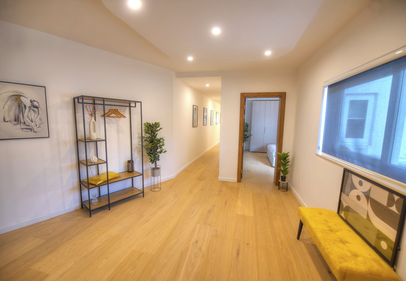 Apartment in Sliema - Large & beautifully furnished 2 bedrooms ABON1-1