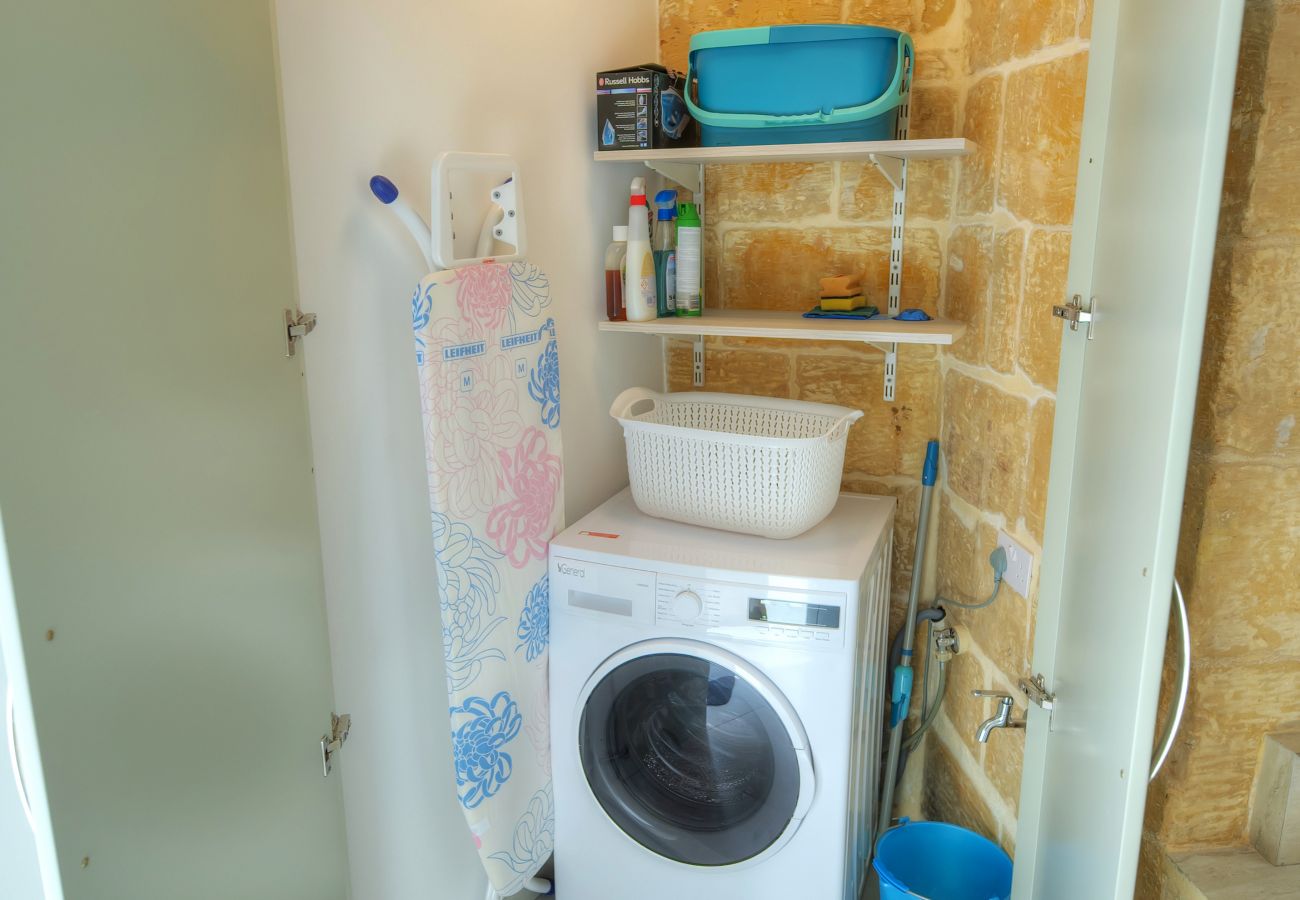 Terraced House in Valletta - 1bedroom with amazing views in Valletta center JSPI1-1