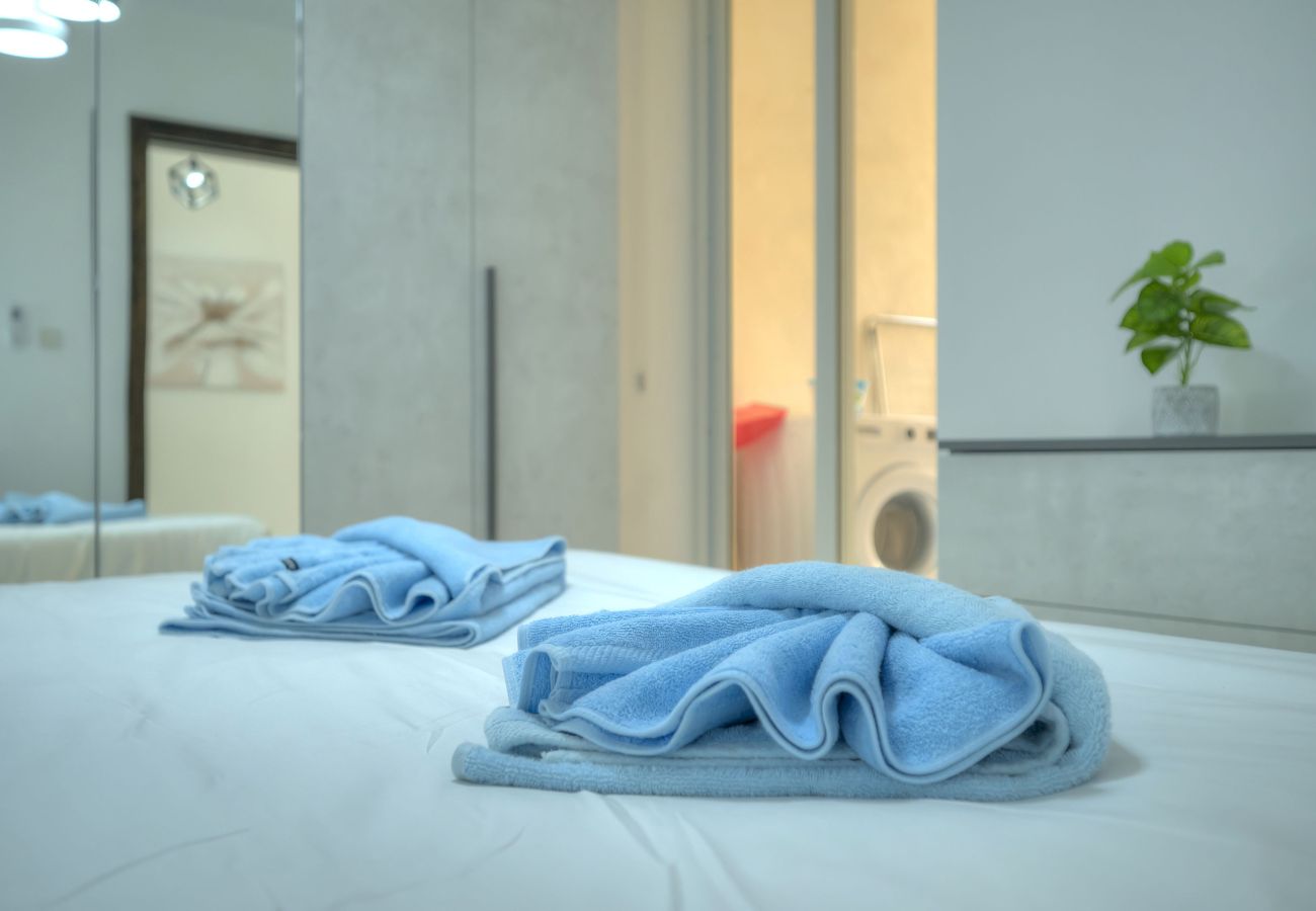 Apartment in Sliema - Spacious and cozy 1 bedroom near seafront PCAL1-1