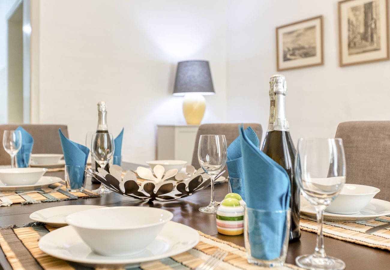 Terraced House in Floriana - Enormous luxury 3-storey townhouse, rooftop EGAS1-1