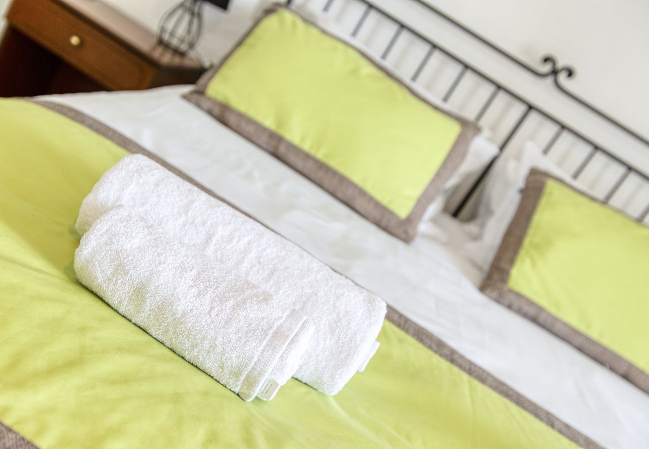 Terraced House in Floriana - Enormous luxury 3-storey townhouse, rooftop EGAS1-1