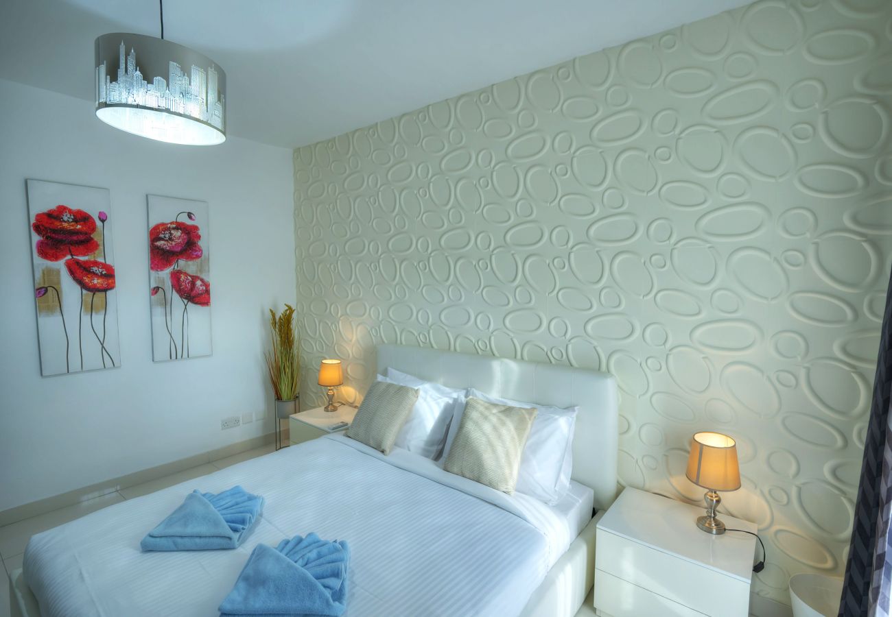 Apartment in Sliema - Modern, large 3bedroom, spectacular views GOSLM-9