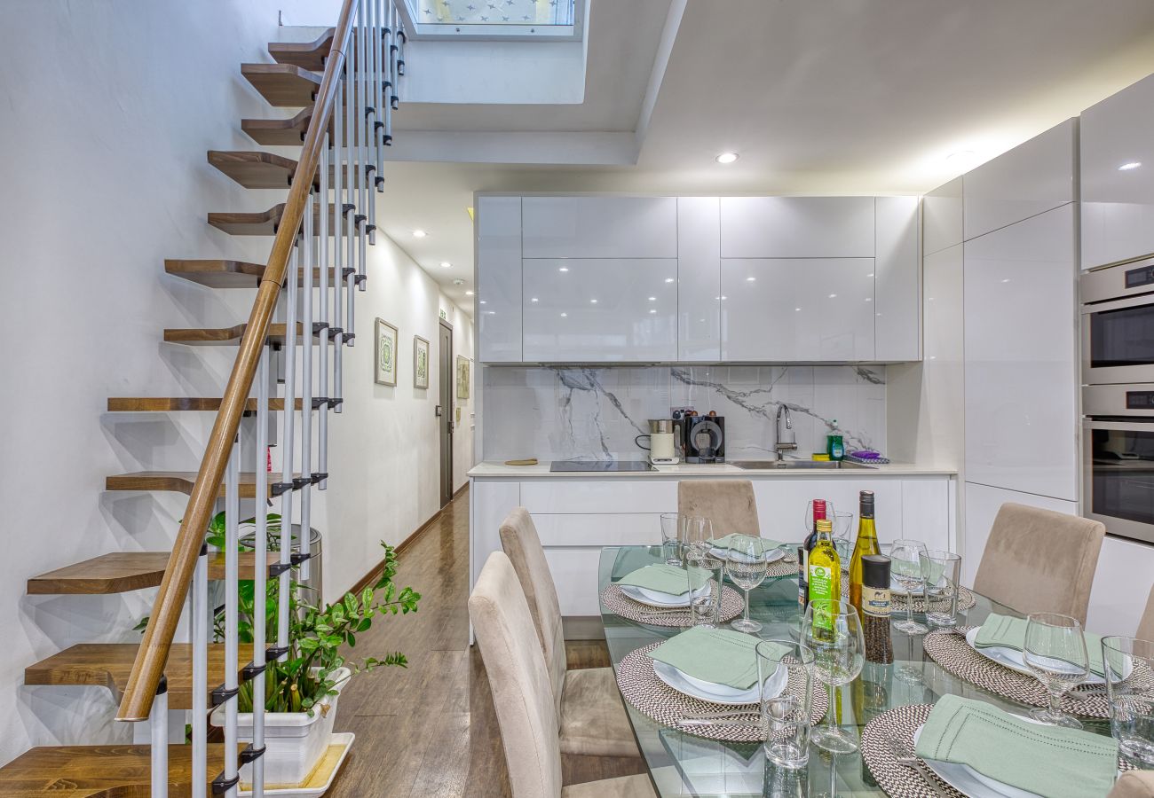 Apartment in Sliema - Roof terrace, Seaview 3 bedroom penthouse GOSLM-11